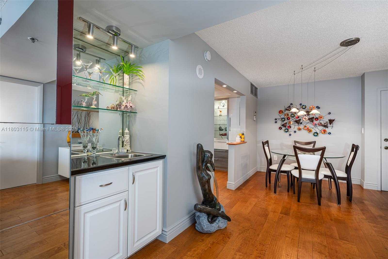 Small Image of 1201 SOUTH OCEAN DR #907N, Hollywood Number 9