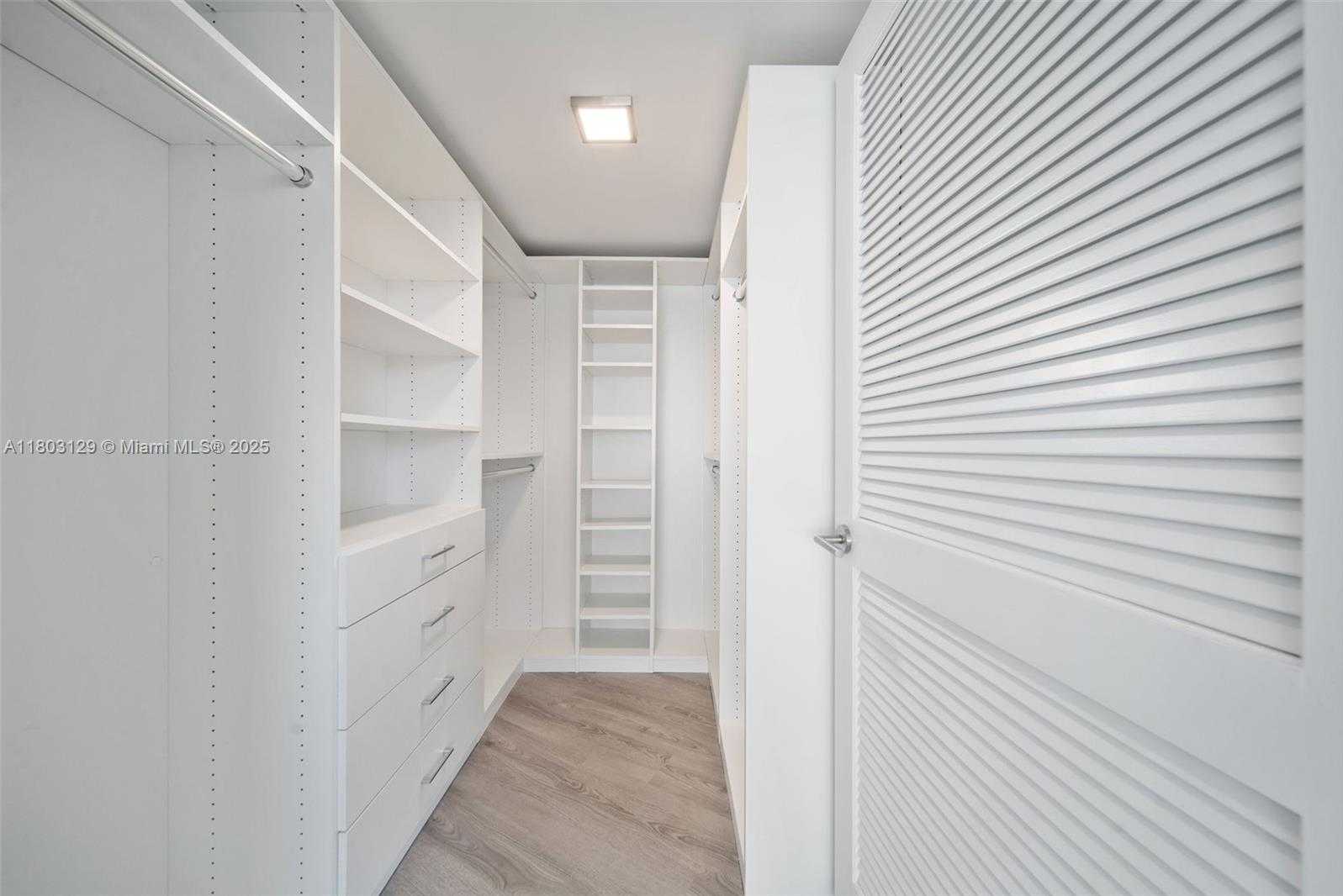 Small Image of 1500 BAY RD #M-0427, Miami Beach Number 29