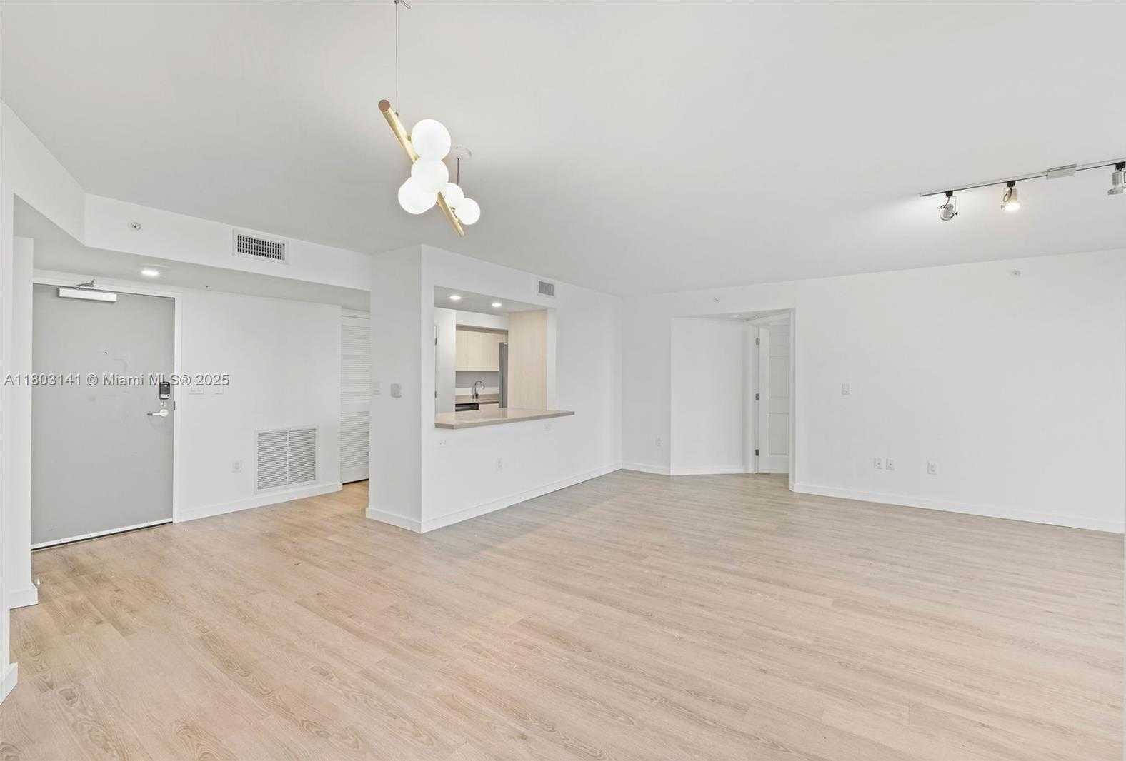 Small Image of 1500 BAY RD #M-0417, Miami Beach Number 16