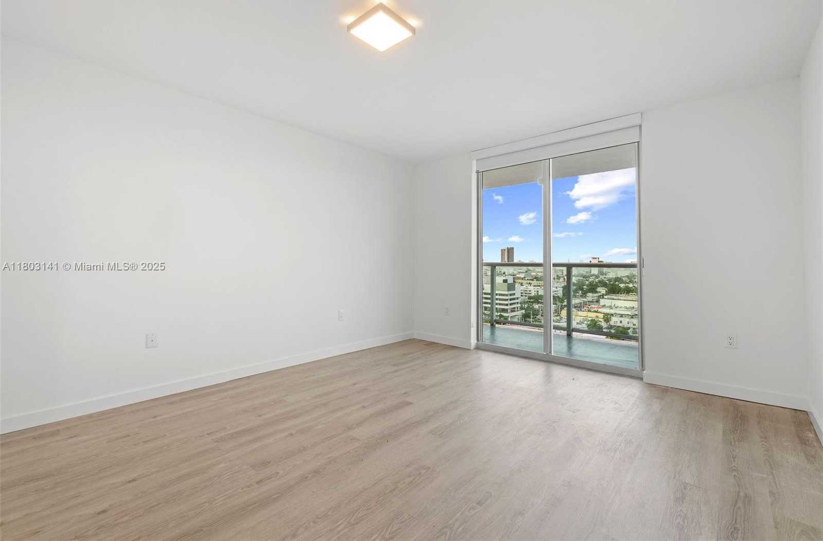 Small Image of 1500 BAY RD #M-0417, Miami Beach Number 20