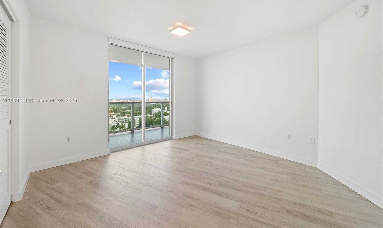 Small Image of 1500 BAY RD #M-0417, Miami Beach Number 25