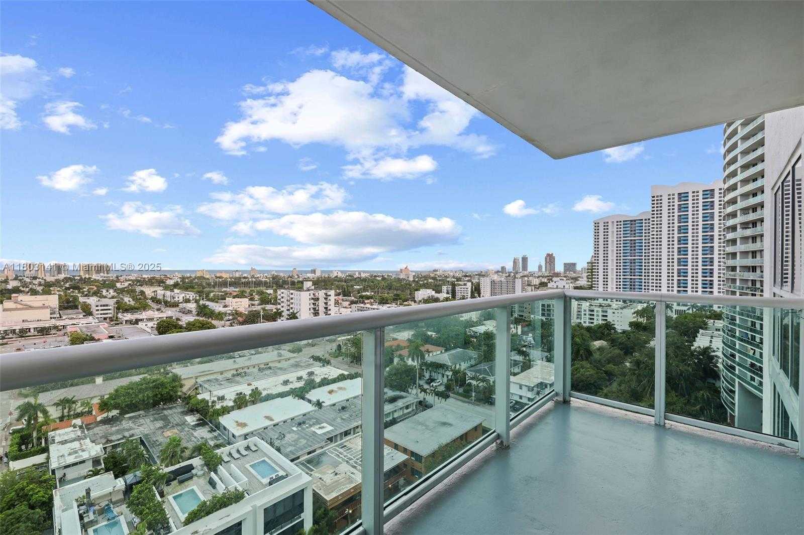Small Image of 1500 BAY RD #M-0417, Miami Beach Number 31