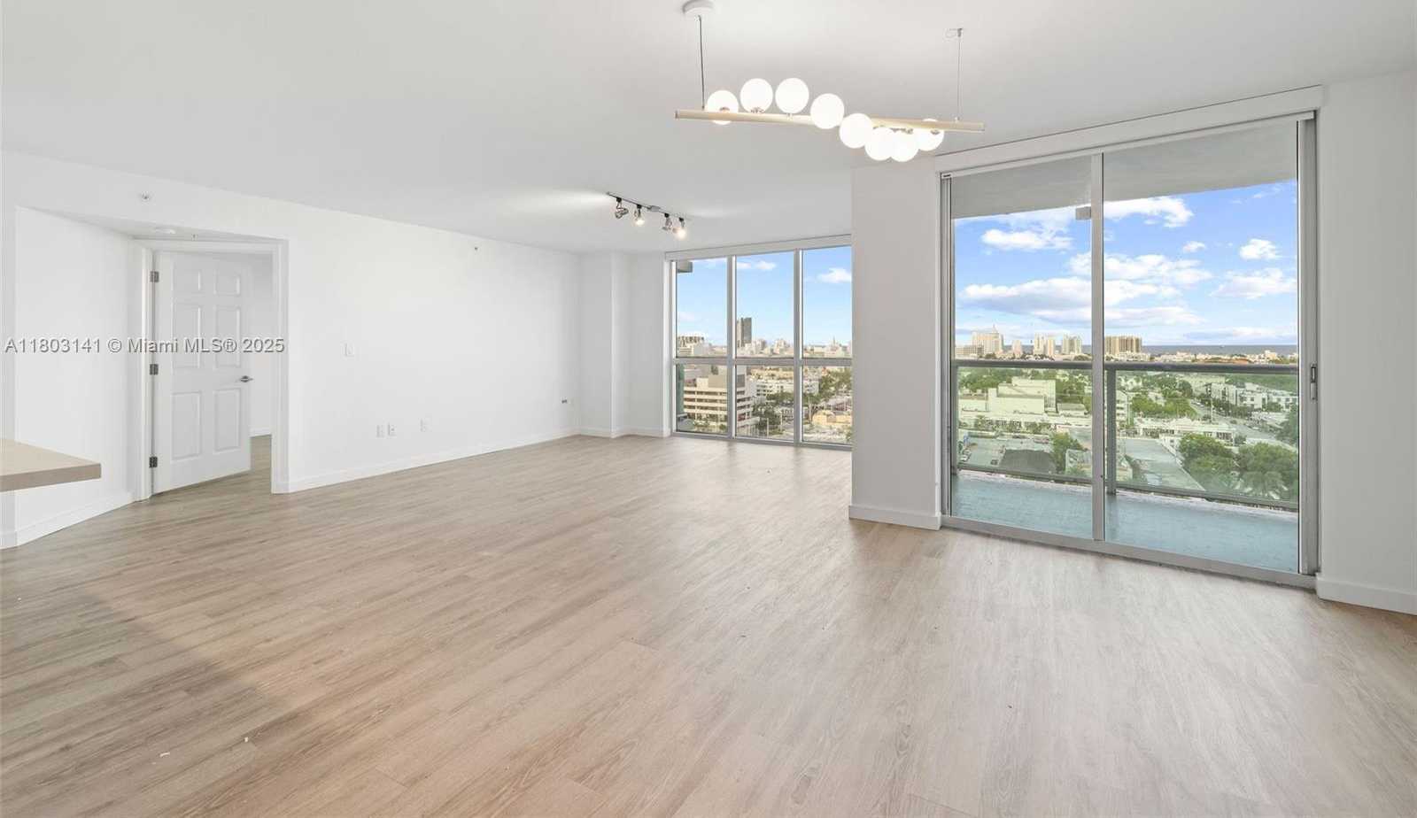 Small Image of 1500 BAY RD #M-0417, Miami Beach Number 9