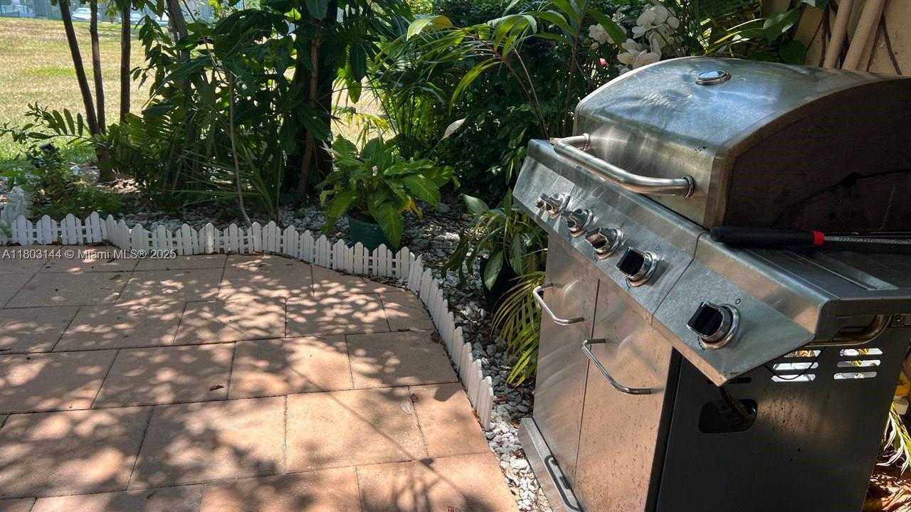 Imagen de Pequeño Objeto