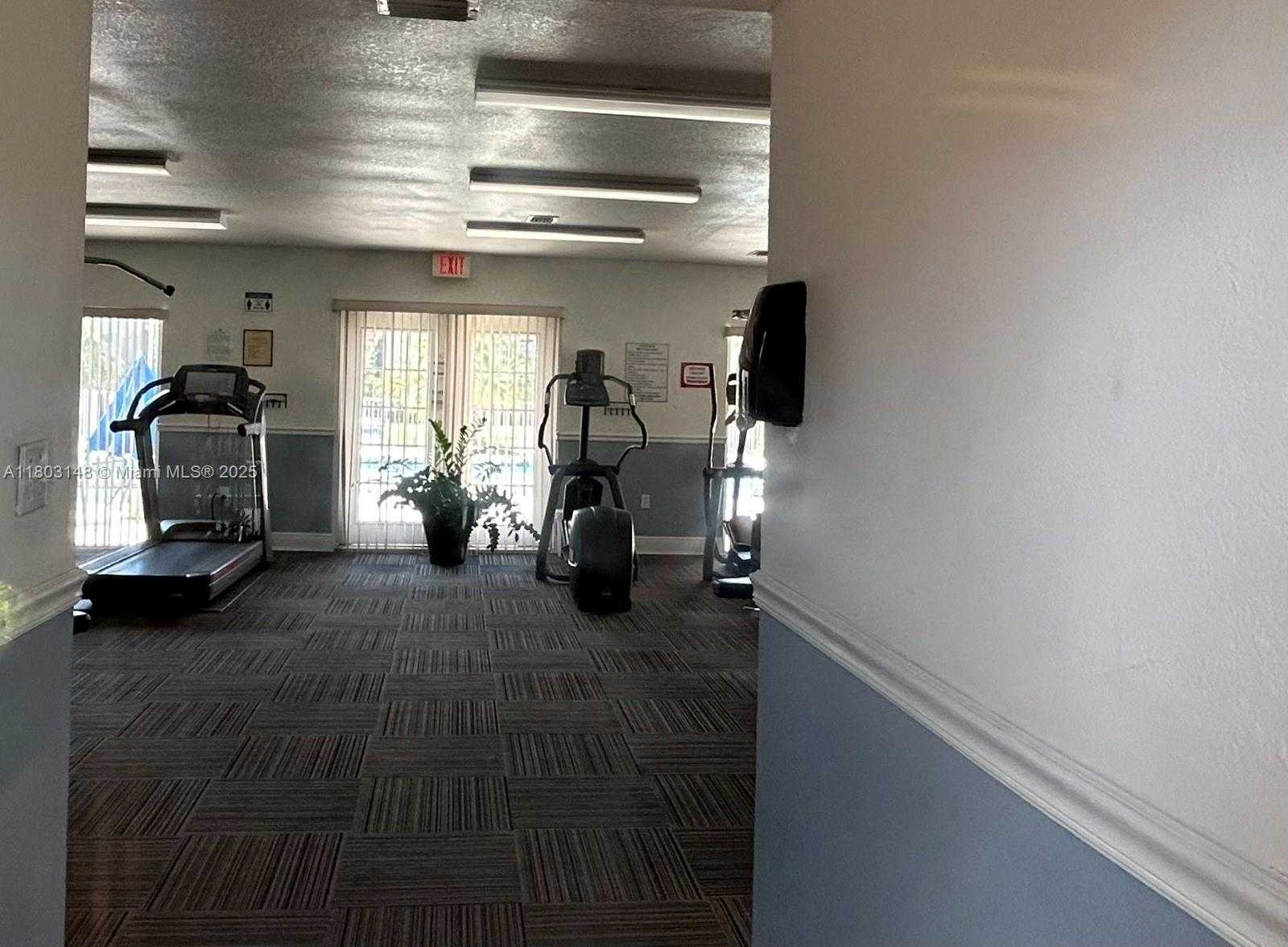 Small Image of 5201 GENEVA WAY #306, Doral Number 15