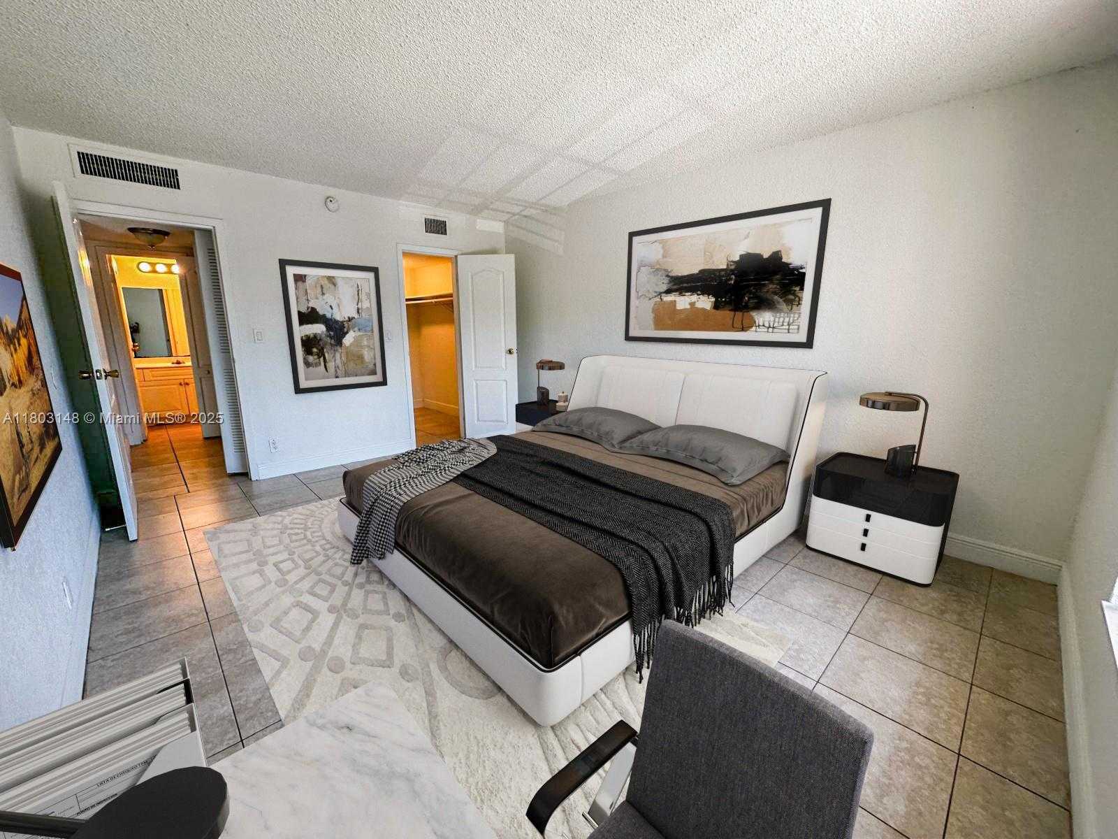 Small Image of 5201 GENEVA WAY #306, Doral Number 8