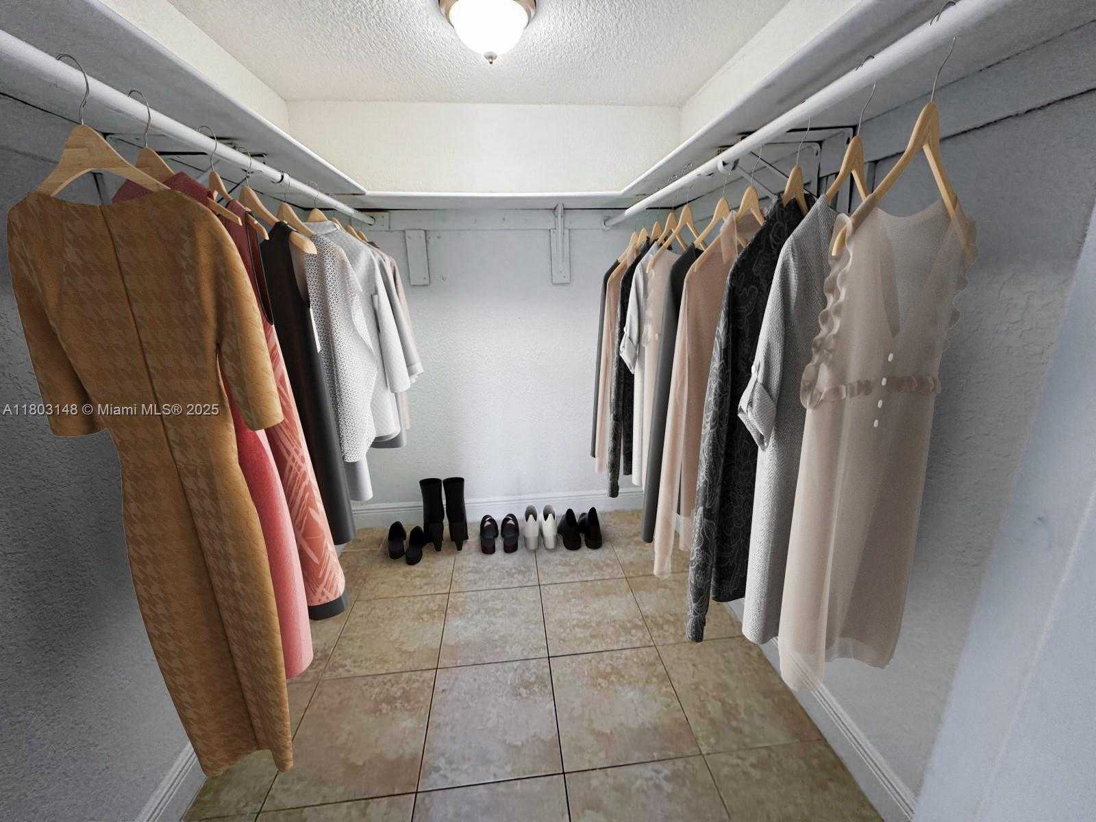 Small Image of 5201 GENEVA WAY #306, Doral Number 9