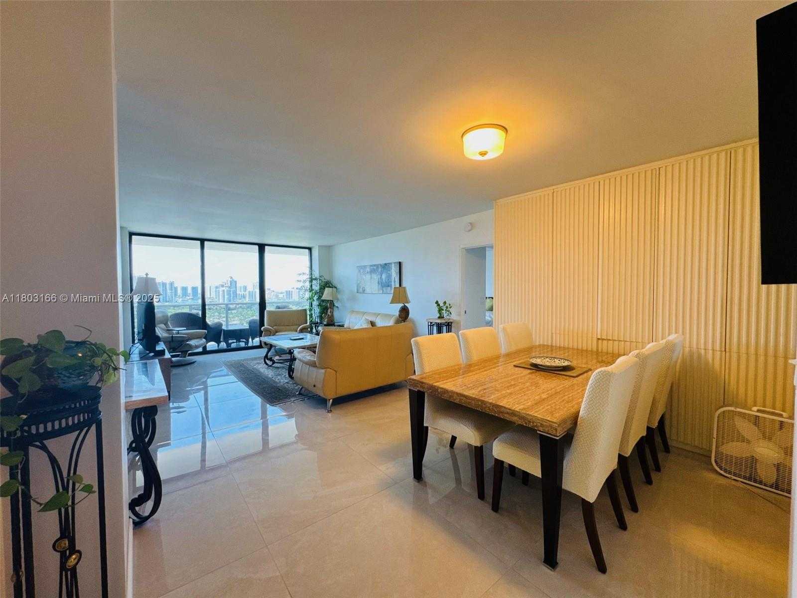 Small Image of 3675 NORTH COUNTRY CLUB DR #2106, Aventura Number 15