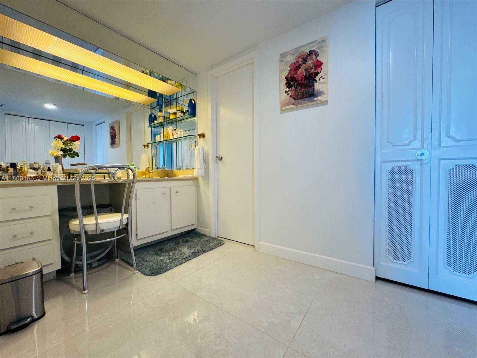 Small Image of 3675 NORTH COUNTRY CLUB DR #2106, Aventura Number 26