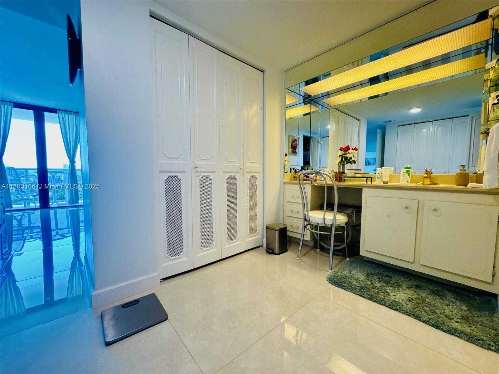 Small Image of 3675 NORTH COUNTRY CLUB DR #2106, Aventura Number 28