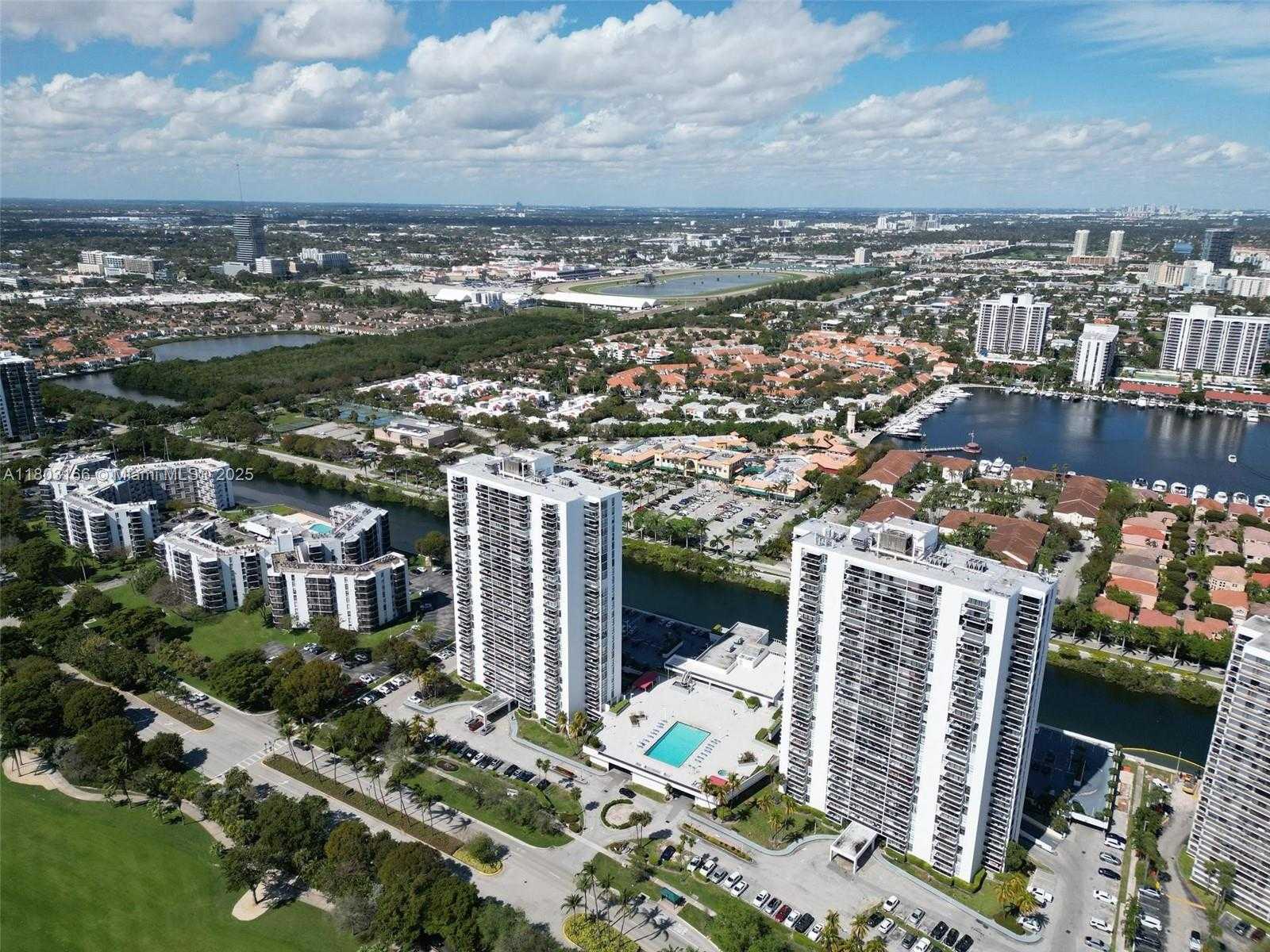 Small Image of 3675 NORTH COUNTRY CLUB DR #2106, Aventura Number 3