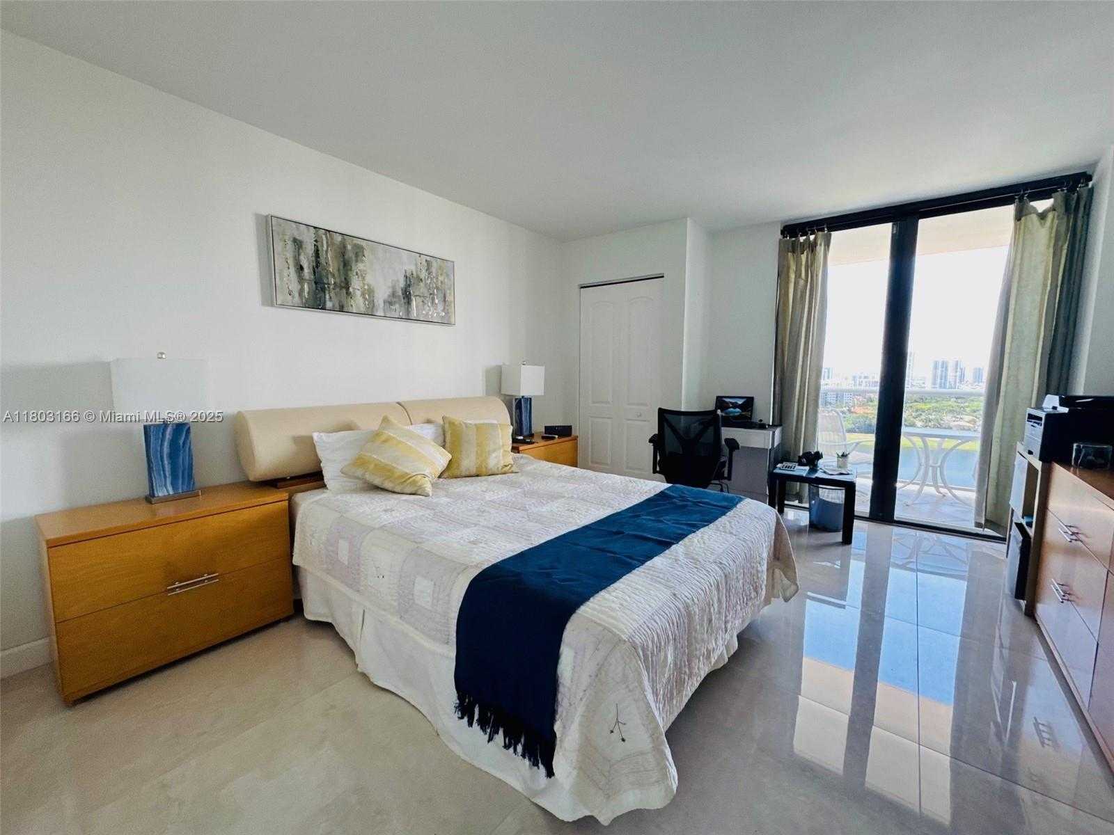 Small Image of 3675 NORTH COUNTRY CLUB DR #2106, Aventura Number 31