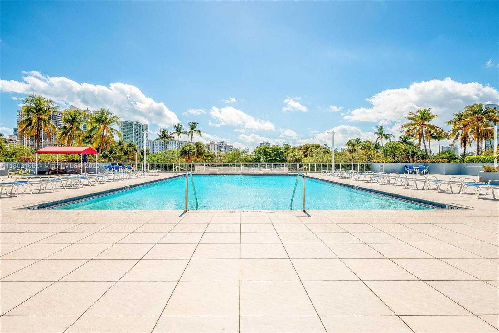 Small Image of 3675 NORTH COUNTRY CLUB DR #2106, Aventura Number 34