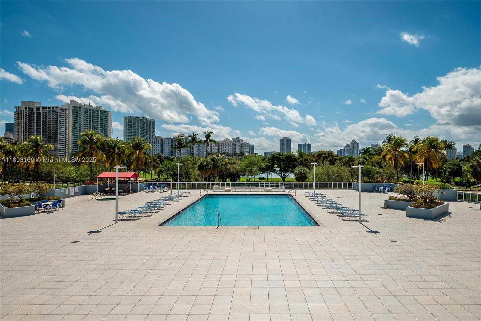 Small Image of 3675 NORTH COUNTRY CLUB DR #2106, Aventura Number 40
