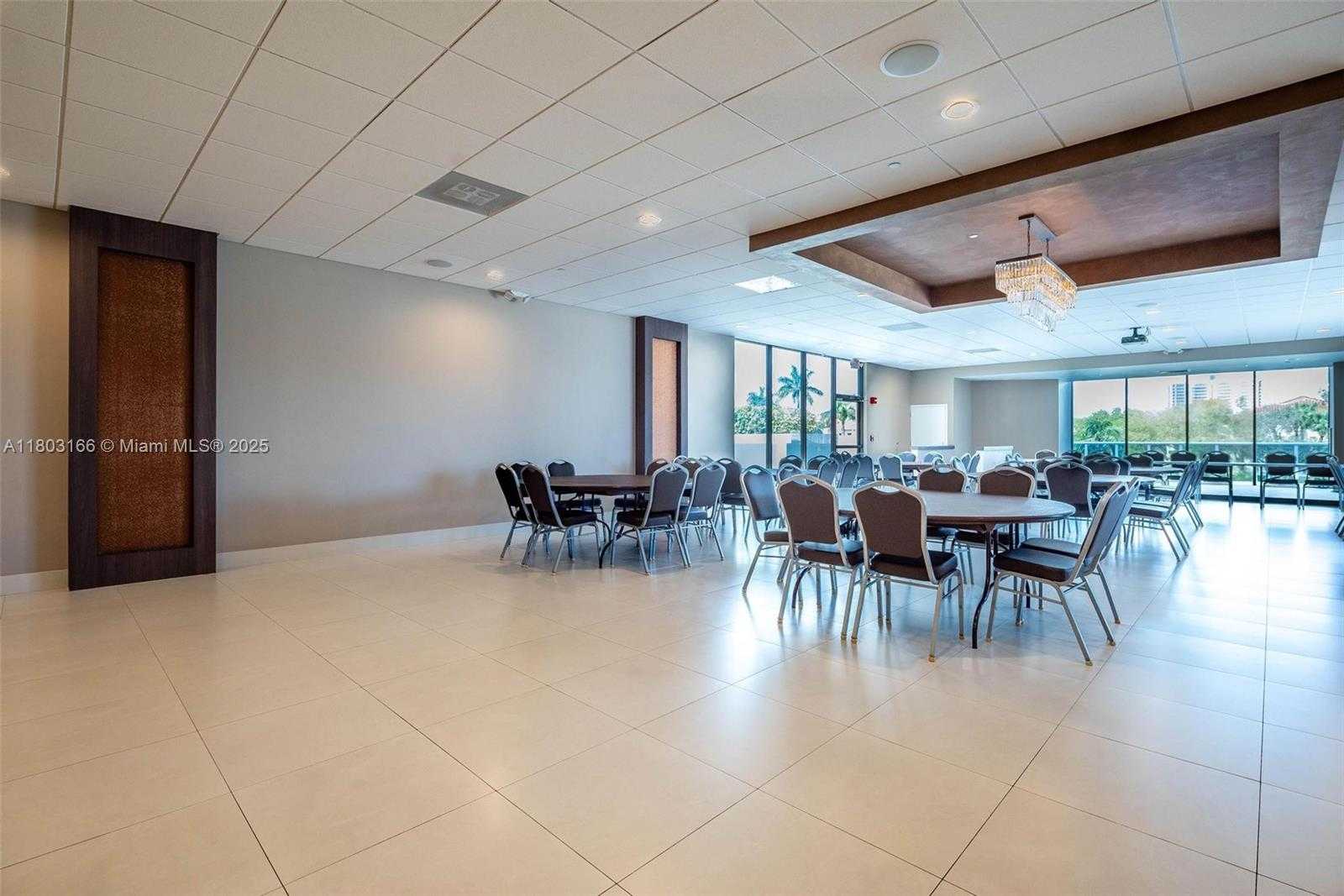 Small Image of 3675 NORTH COUNTRY CLUB DR #2106, Aventura Number 46