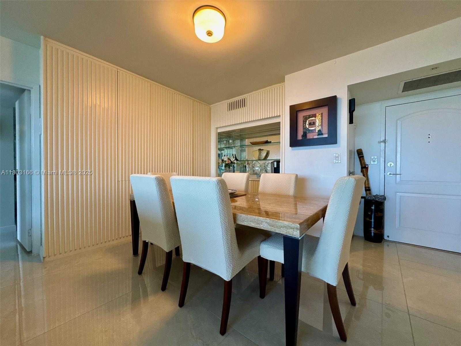 Small Image of 3675 NORTH COUNTRY CLUB DR #2106, Aventura Number 6