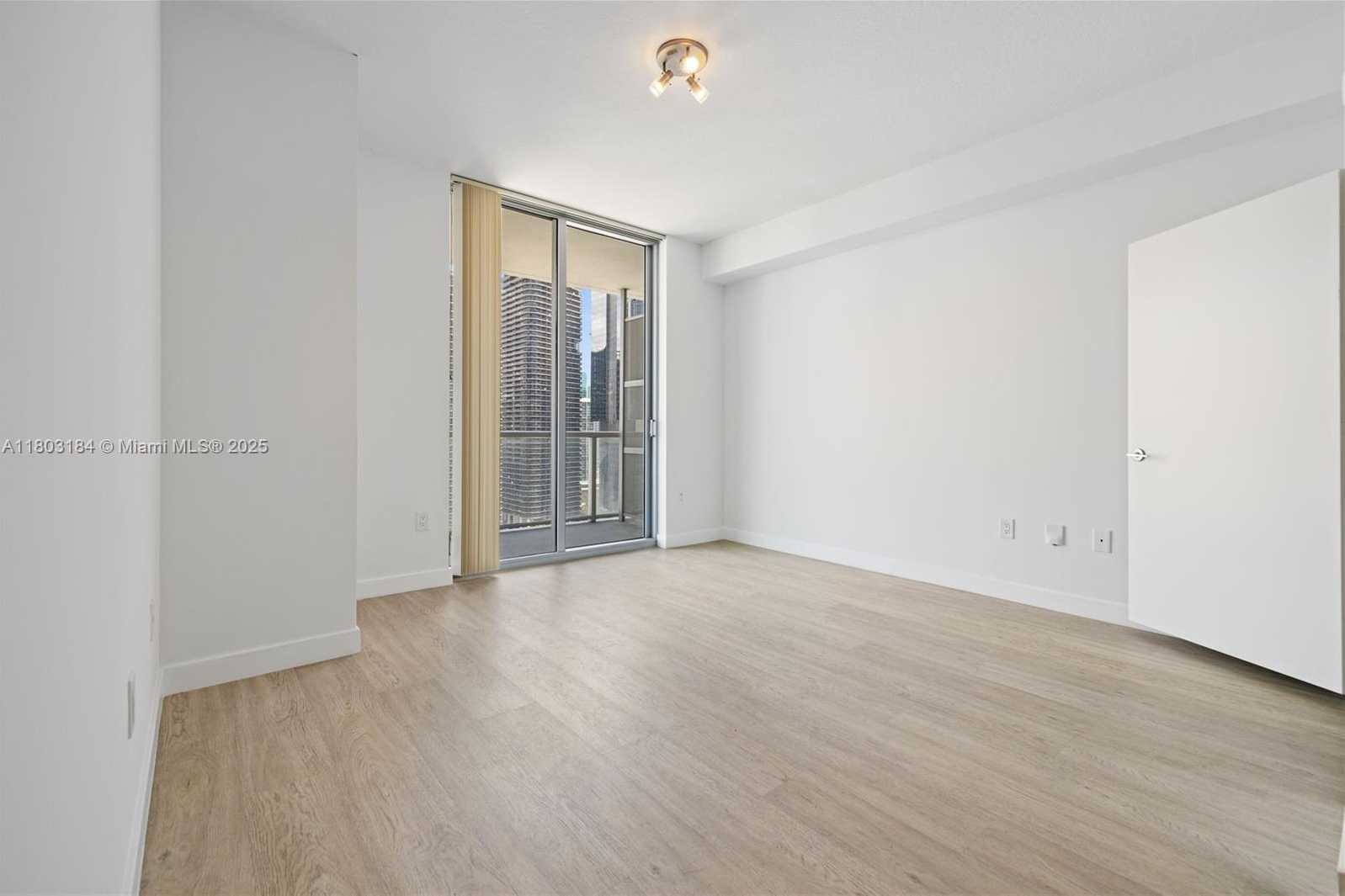 Small Image of 1111 SOUTH WEST 1ST AVE #3323-N, Miami Number 17