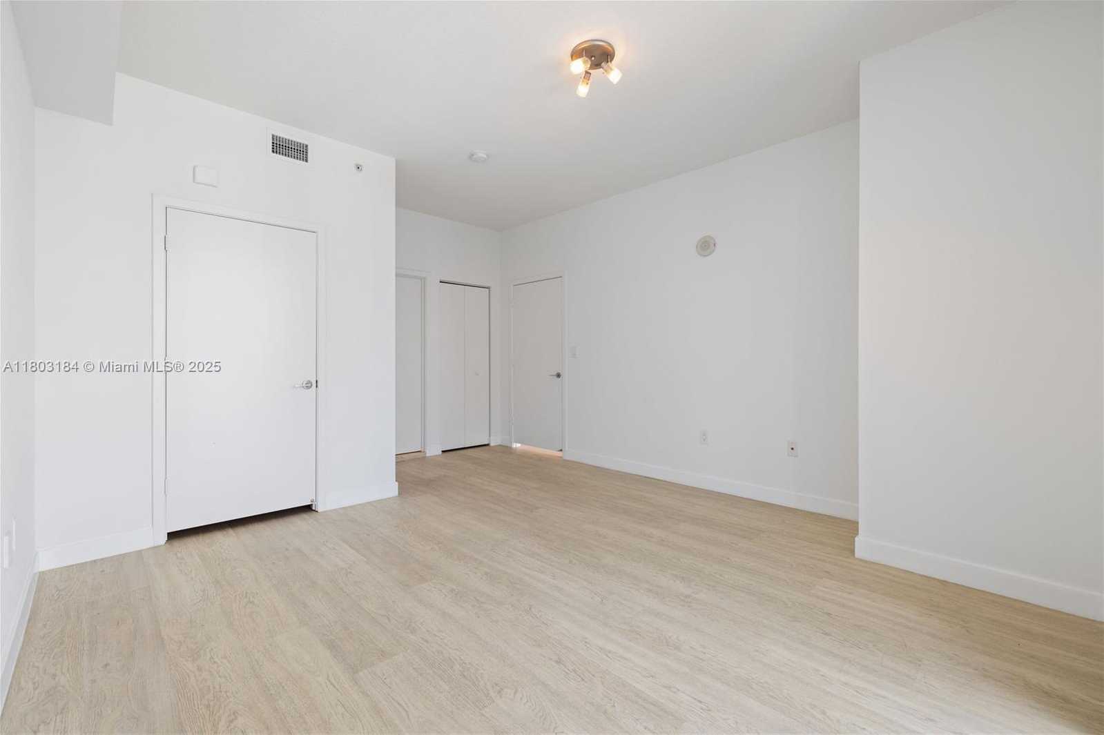 Small Image of 1111 SOUTH WEST 1ST AVE #3323-N, Miami Number 18