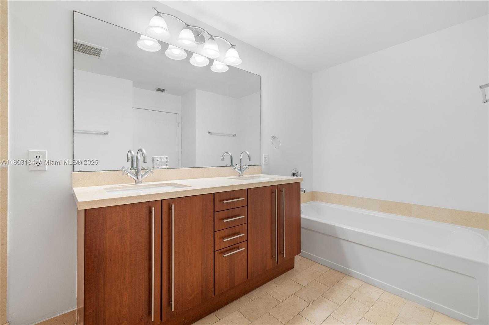 Small Image of 1111 SOUTH WEST 1ST AVE #3323-N, Miami Number 19