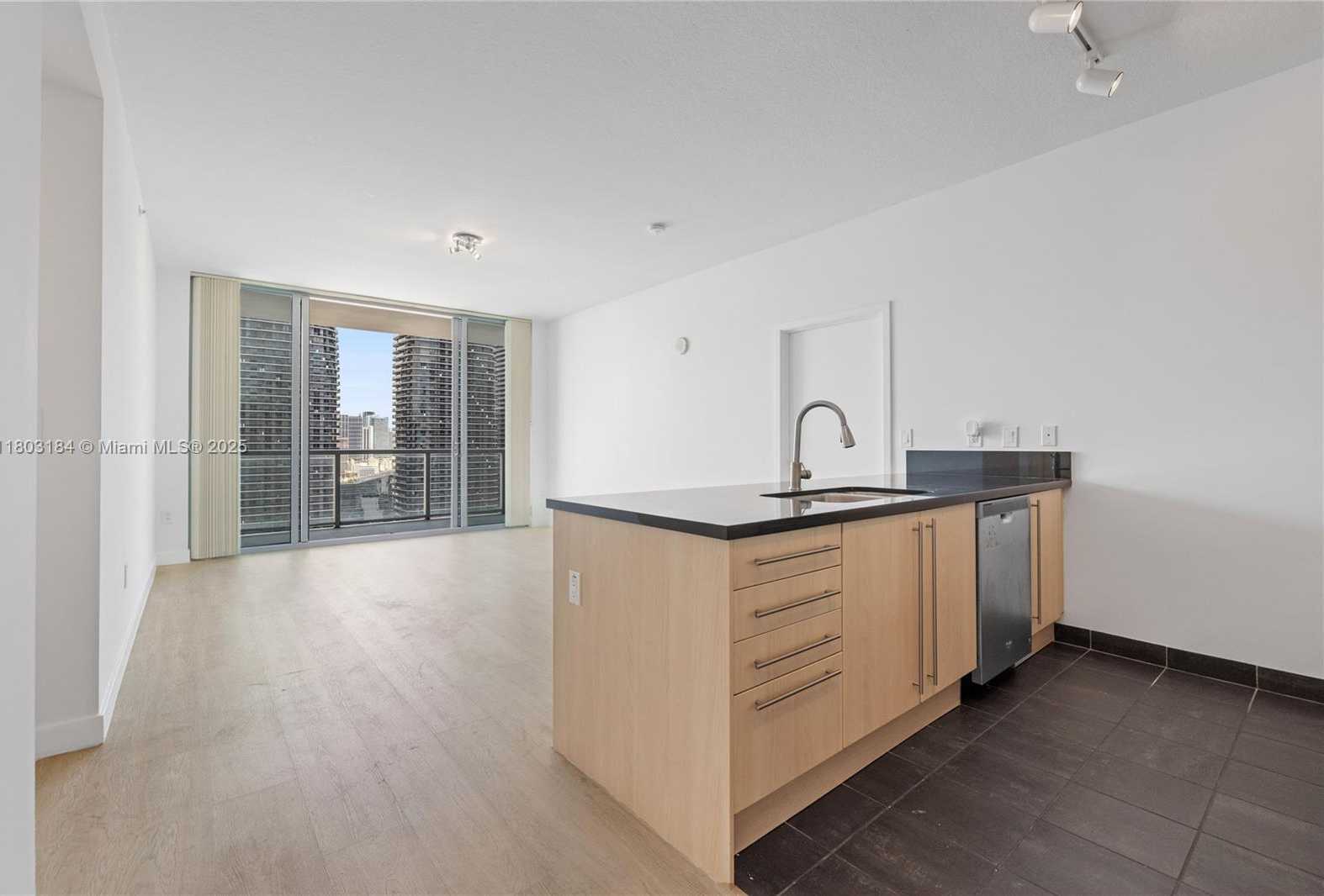 Small Image of 1111 SOUTH WEST 1ST AVE #3323-N, Miami Number 5