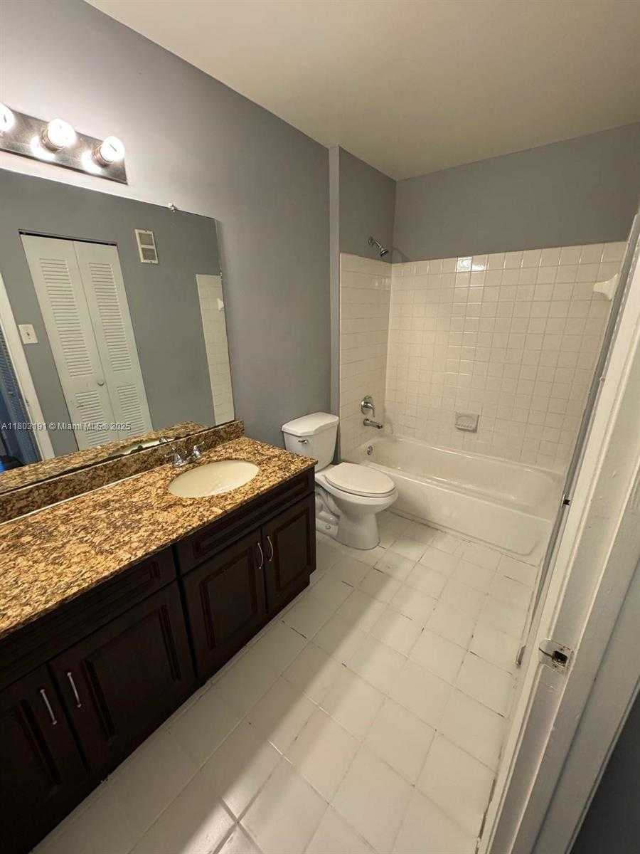Small Image of 15315 SOUTH WEST 106TH TER #436, Miami Number 5