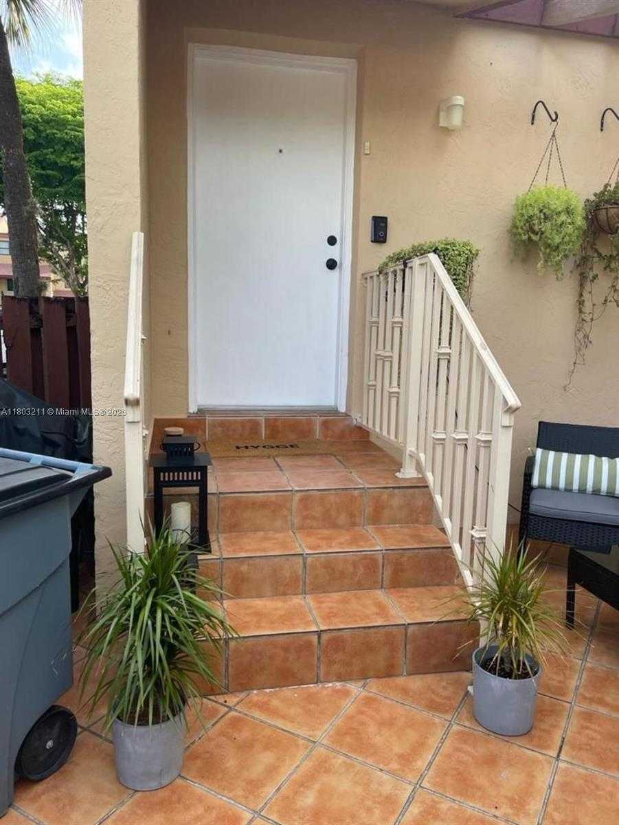 Small Image of 341 WEST PARK DR #203-15, Miami Number 14