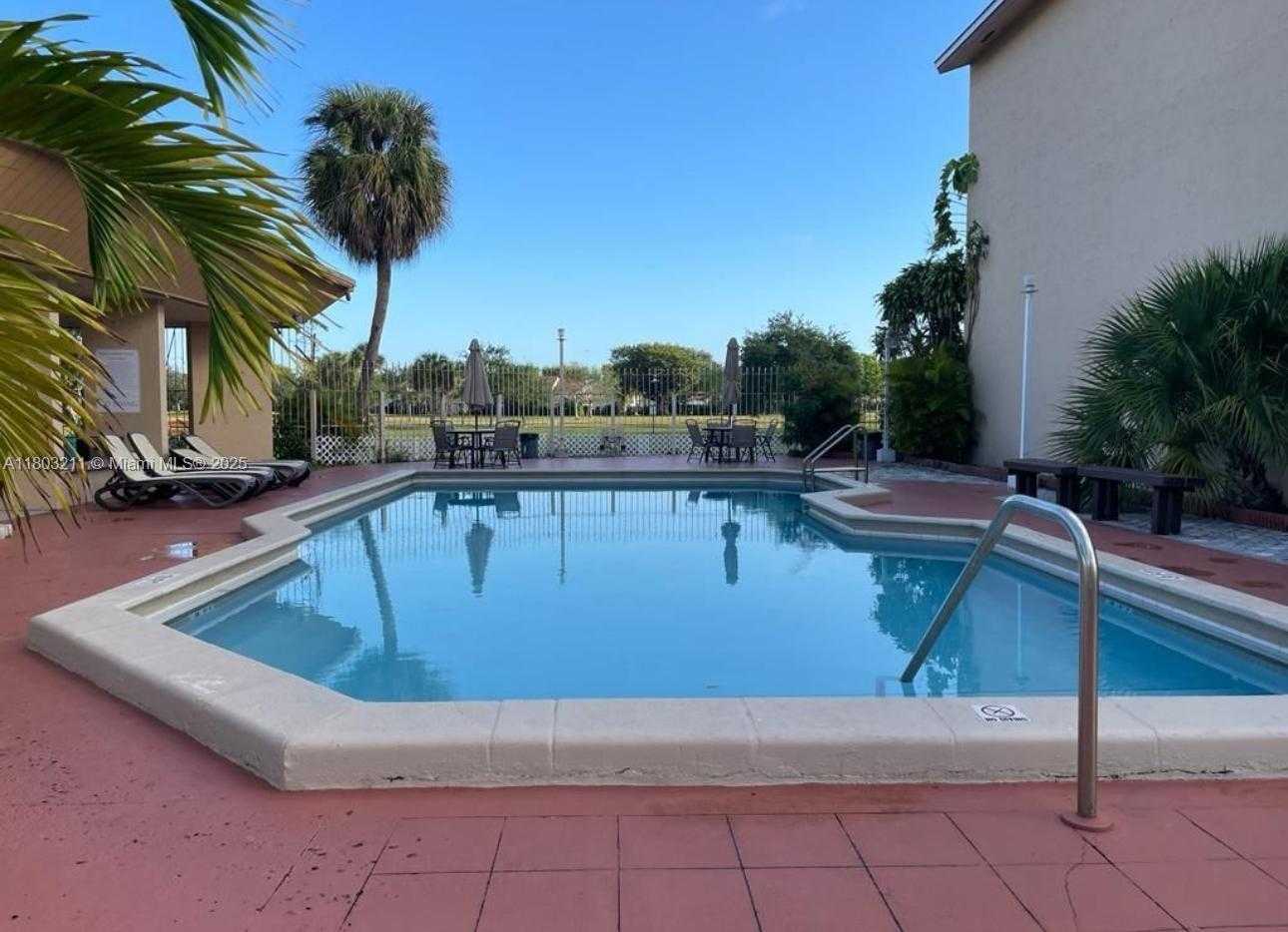 Small Image of 341 WEST PARK DR #203-15, Miami Number 21