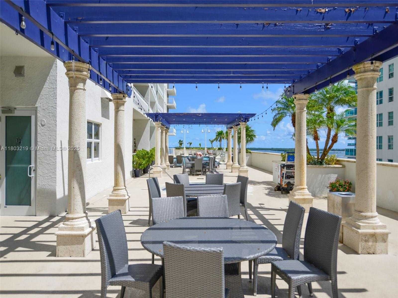Small Image of 1200 BRICKELL BAY DR #2315, Miami Number 23