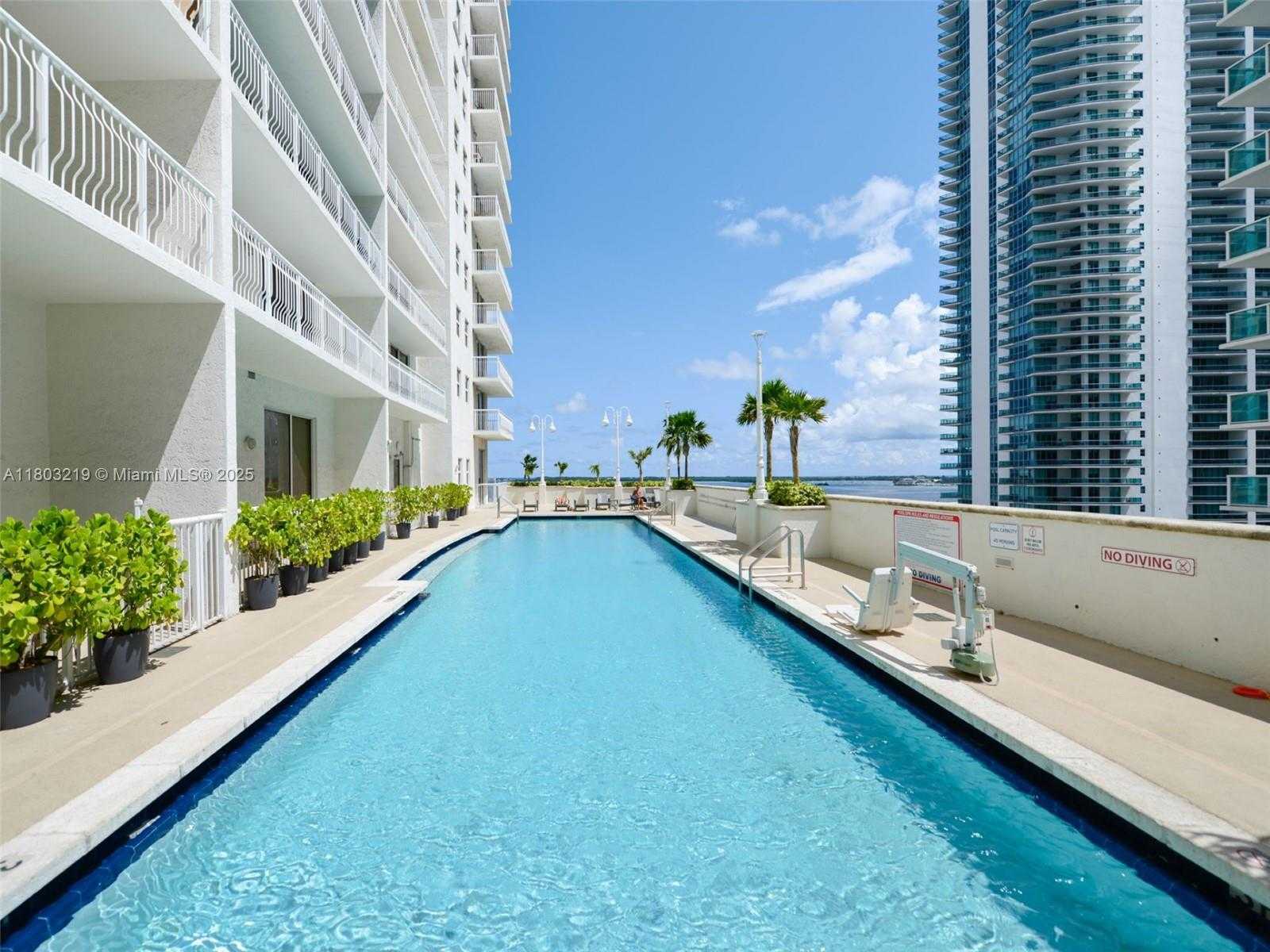 Small Image of 1200 BRICKELL BAY DR #2315, Miami Number 25