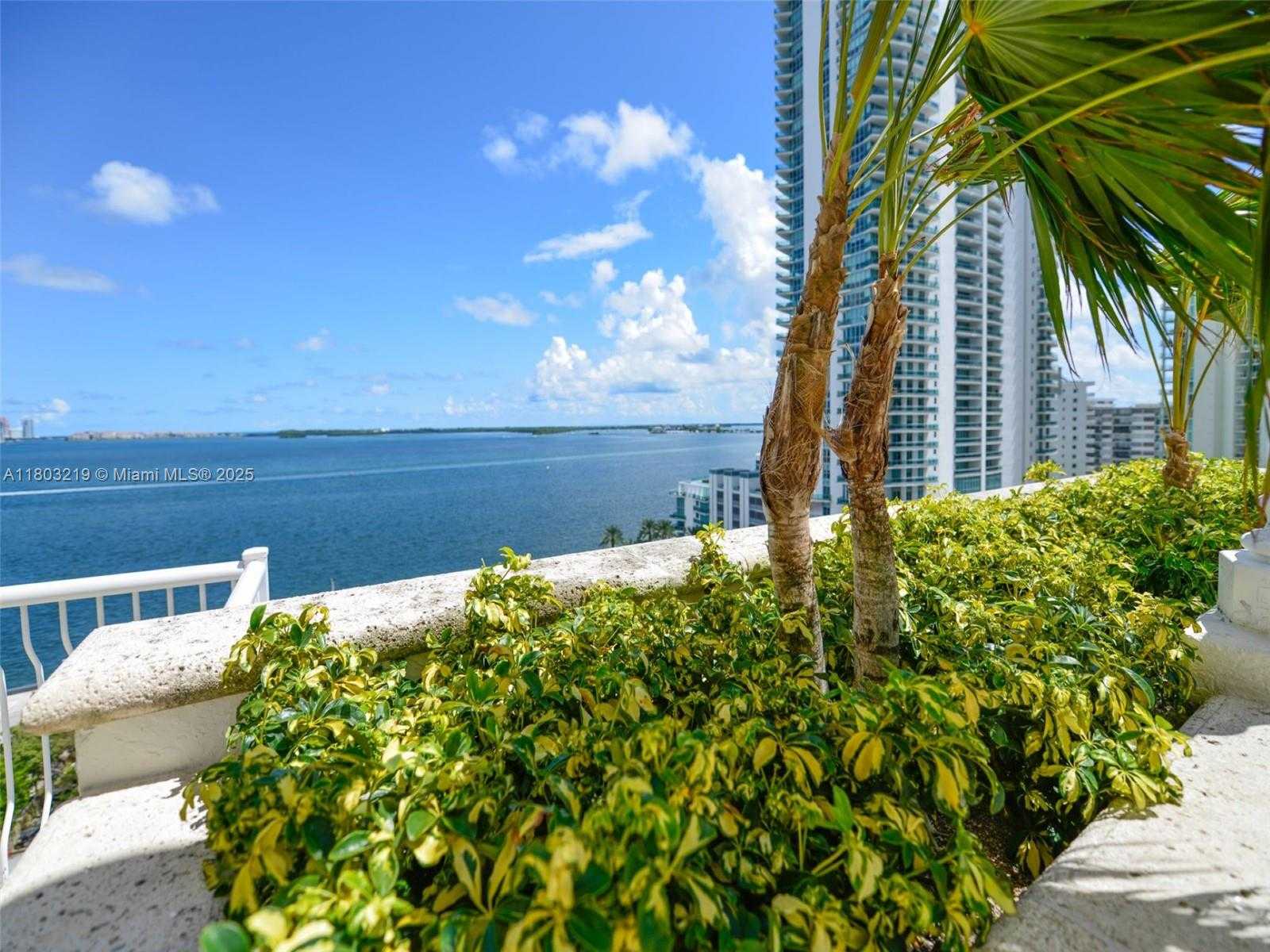 Small Image of 1200 BRICKELL BAY DR #2315, Miami Number 27