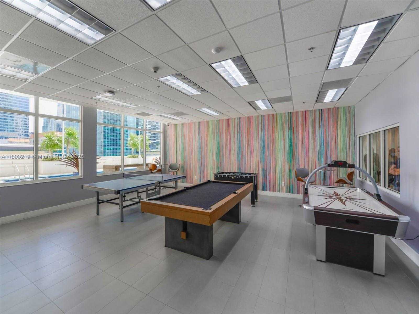 Small Image of 1200 BRICKELL BAY DR #2315, Miami Number 29