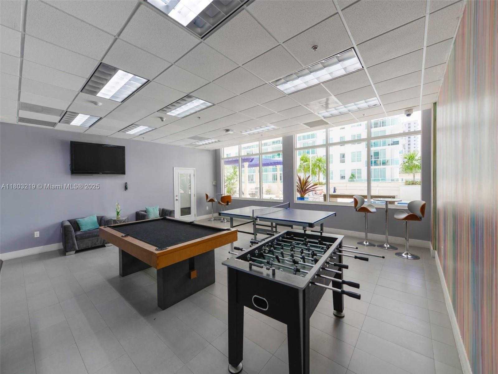 Small Image of 1200 BRICKELL BAY DR #2315, Miami Number 30
