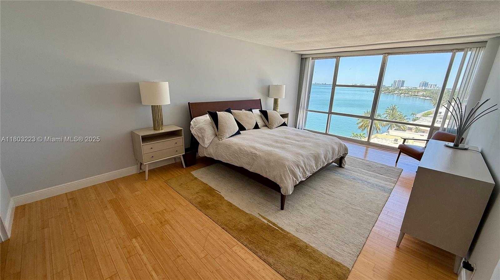 Small Image of 900 BAY DR #725, Miami Beach Number 10