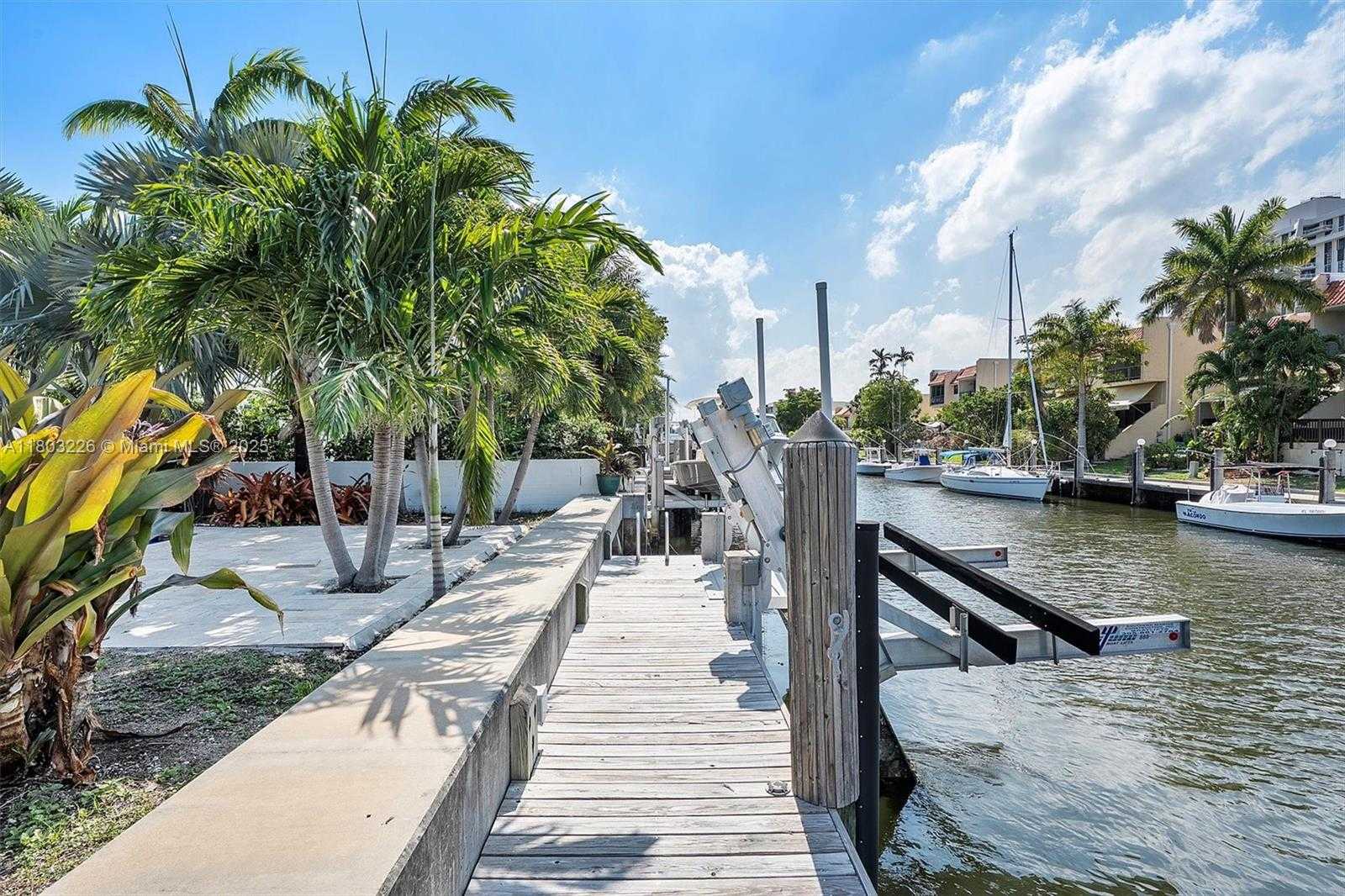 Small Image of 1481 NORTH EAST 104TH ST, Miami Shores Number 13