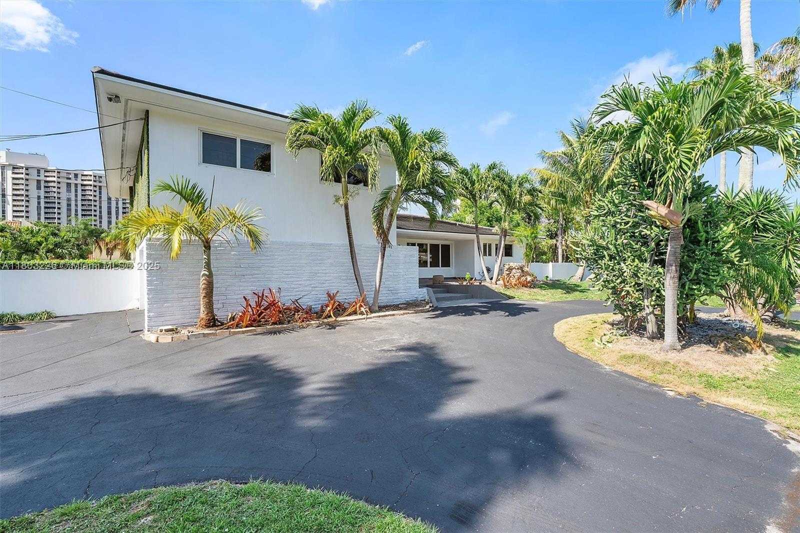 Small Image of 1481 NORTH EAST 104TH ST, Miami Shores Number 20
