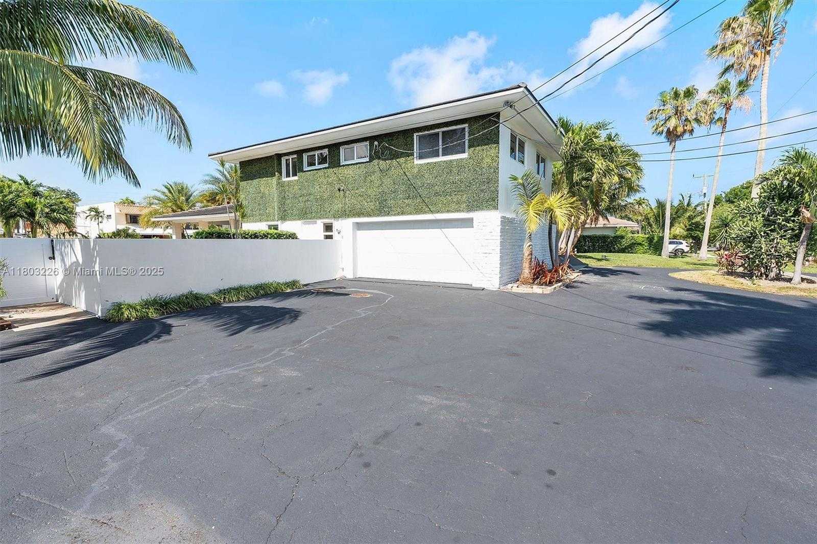 Small Image of 1481 NORTH EAST 104TH ST, Miami Shores Number 22