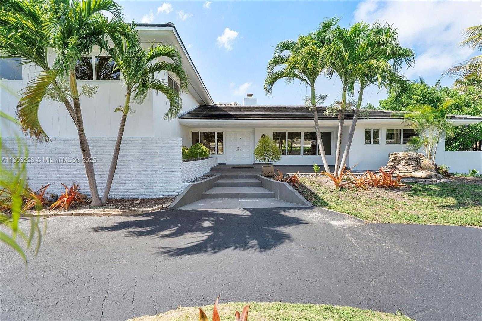 Small Image of 1481 NORTH EAST 104TH ST, Miami Shores Number 24