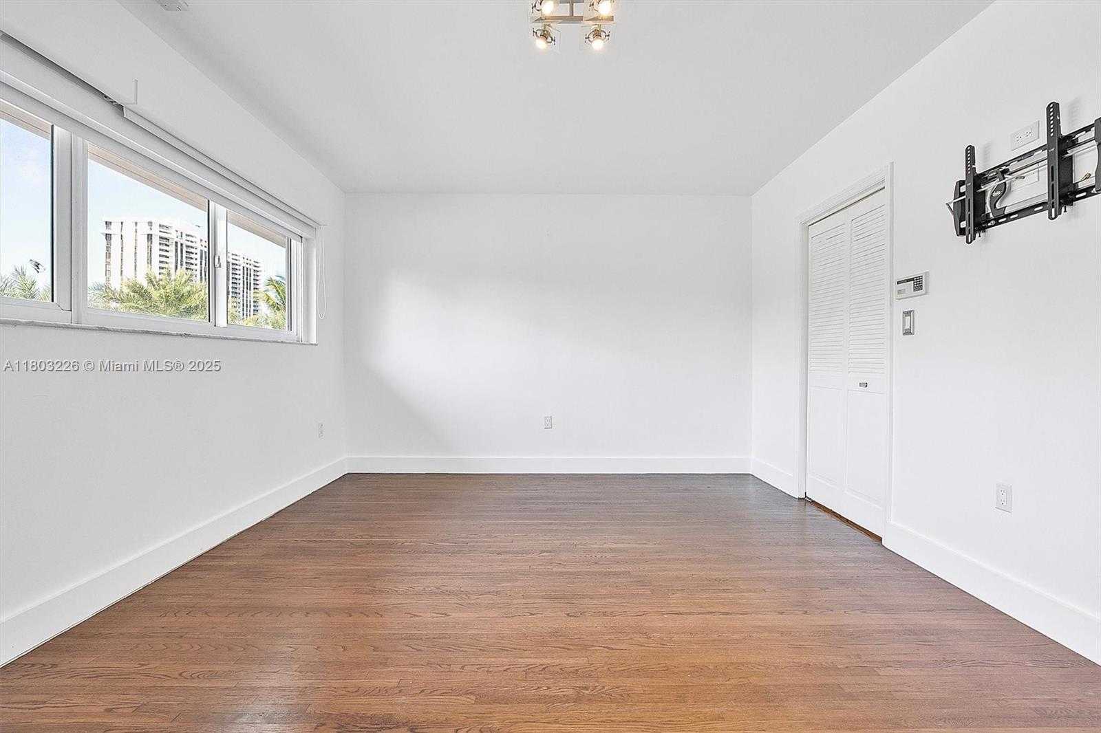 Small Image of 1481 NORTH EAST 104TH ST, Miami Shores Number 56