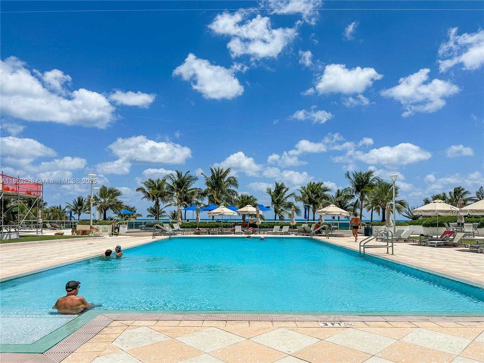 Small Image of 100 LINCOLN RD #917, Miami Beach Number 15