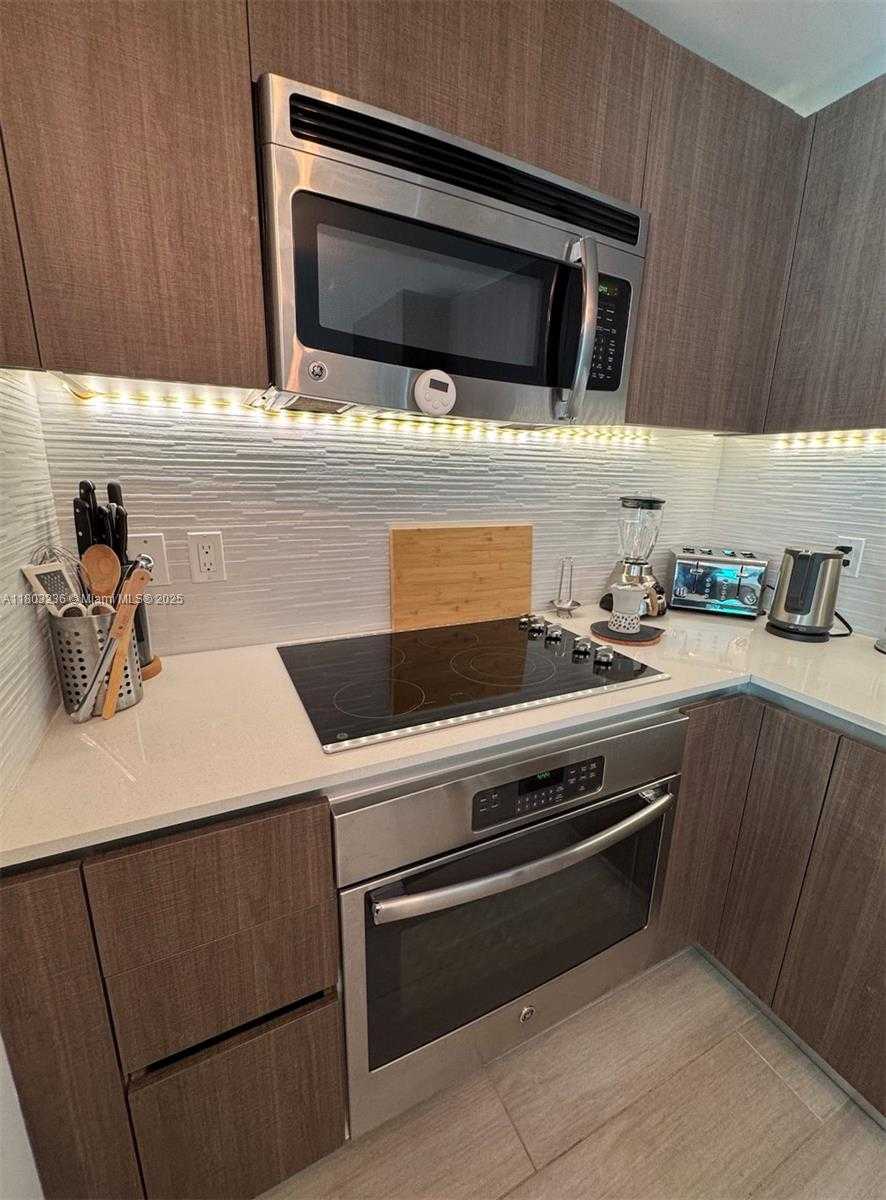 Small Image of 1600 SOUTH WEST 1ST AVE #512, Miami Number 11