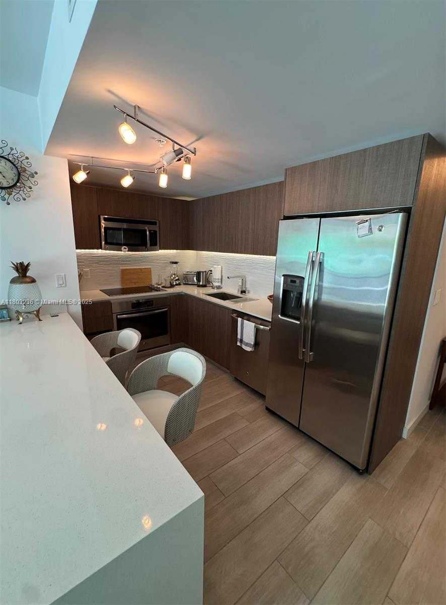 Small Image of 1600 SOUTH WEST 1ST AVE #512, Miami Number 12