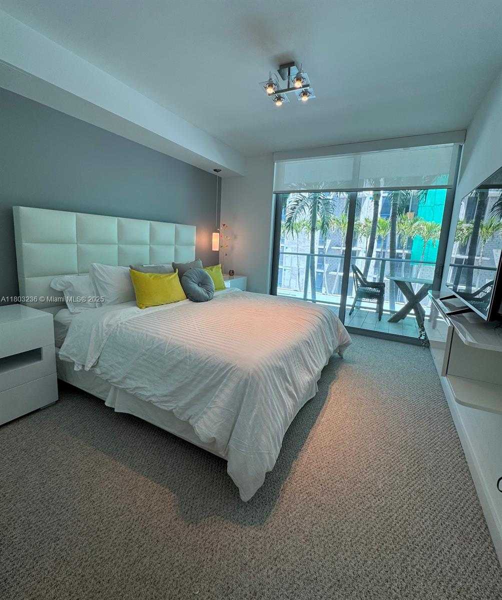 Small Image of 1600 SOUTH WEST 1ST AVE #512, Miami Number 3
