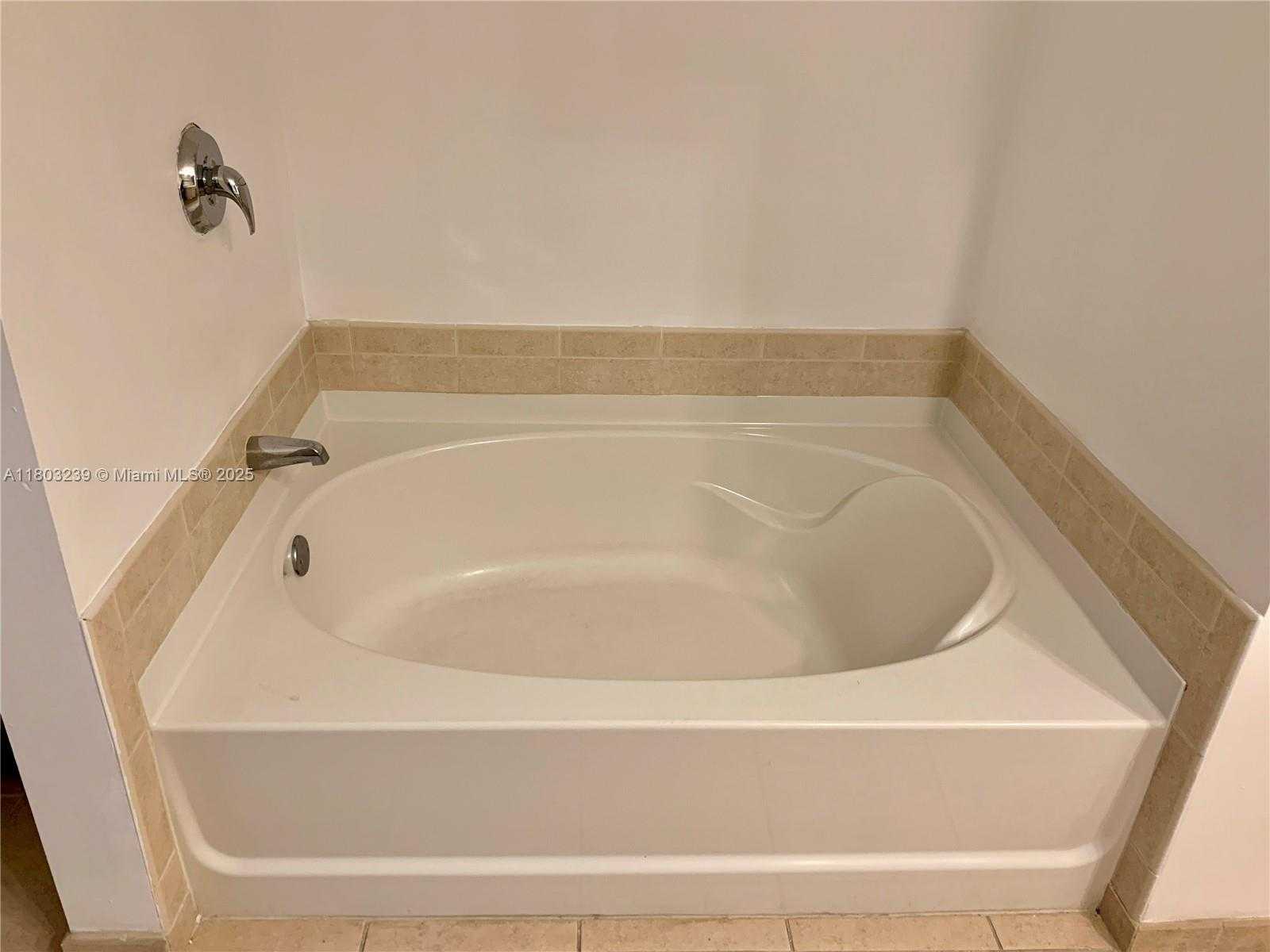 Small Image of 3340 NORTH EAST 190TH ST #605, Aventura Number 10