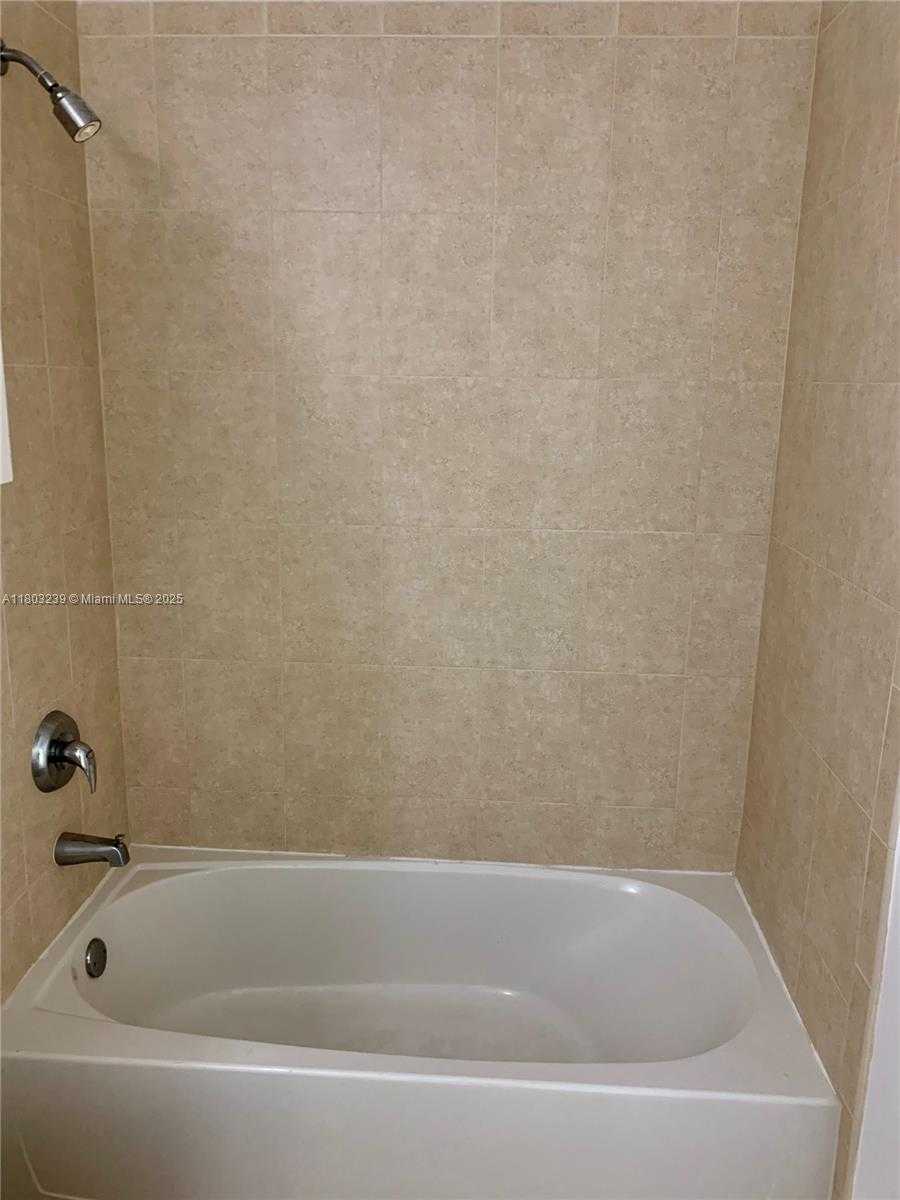 Small Image of 3340 NORTH EAST 190TH ST #605, Aventura Number 13