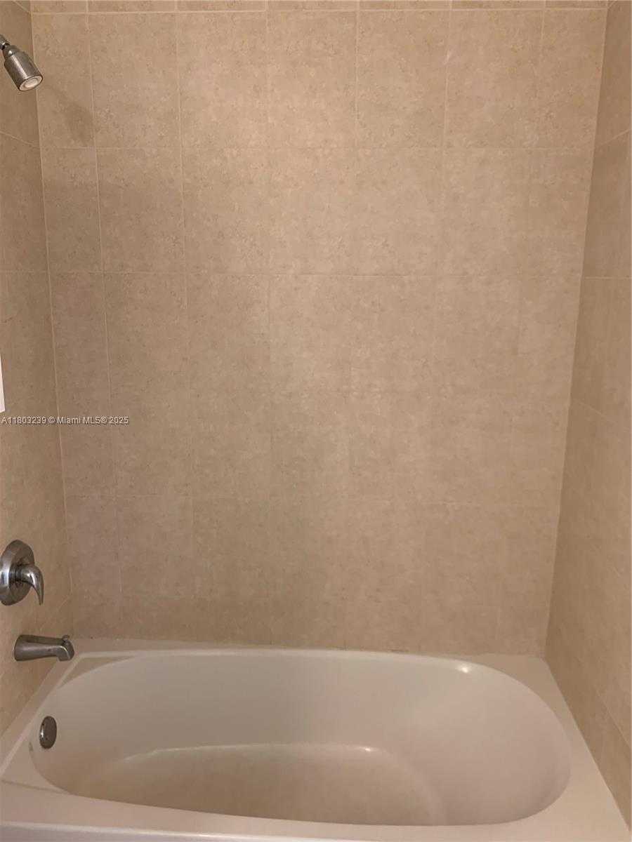 Small Image of 3340 NORTH EAST 190TH ST #605, Aventura Number 16