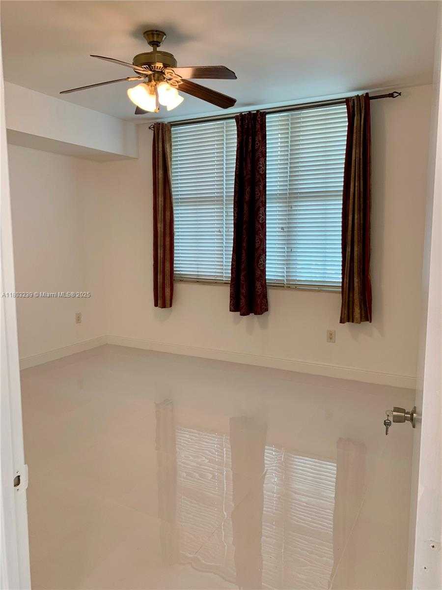 Small Image of 3340 NORTH EAST 190TH ST #605, Aventura Number 7