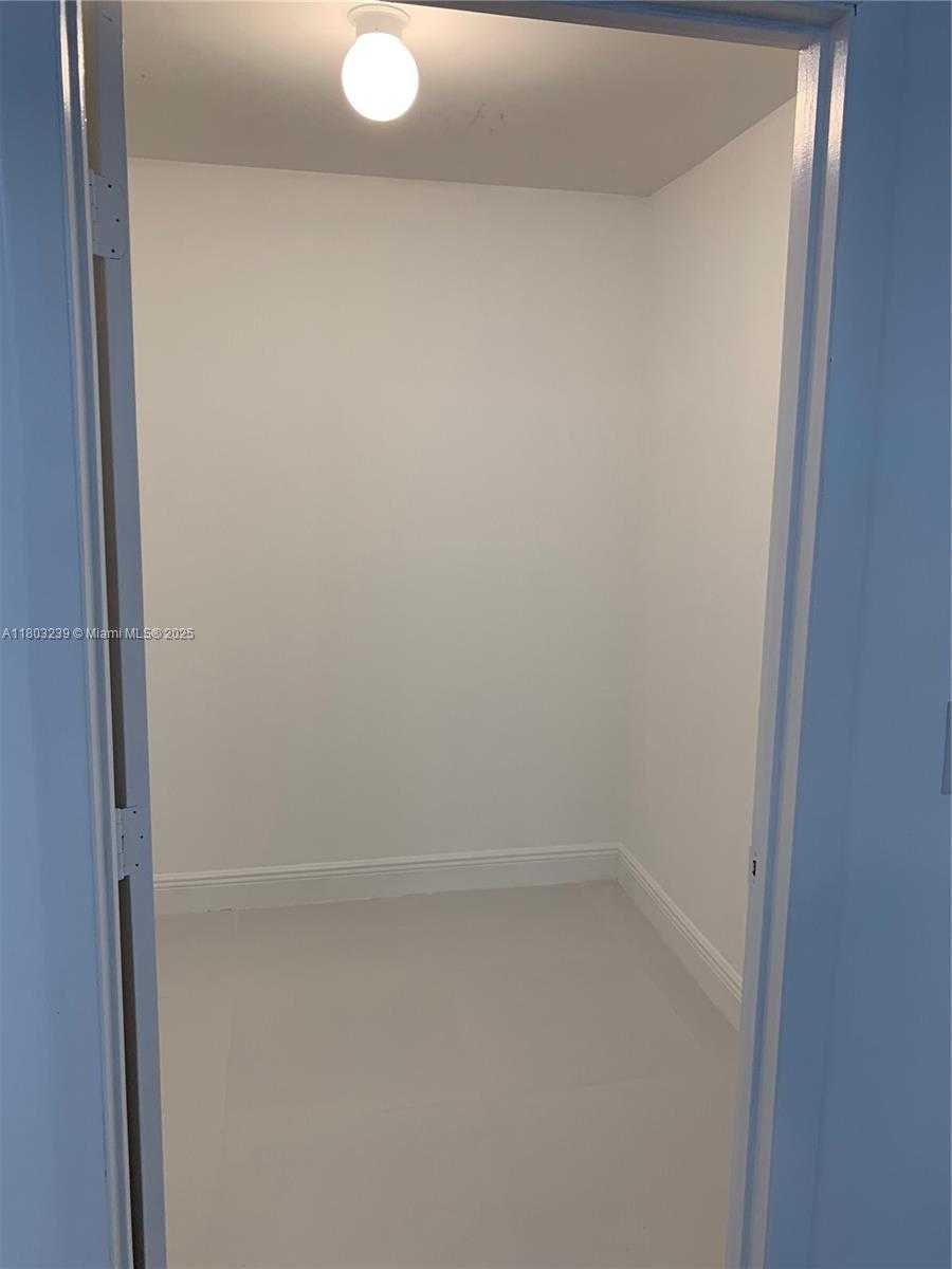 Small Image of 3340 NORTH EAST 190TH ST #605, Aventura Number 8