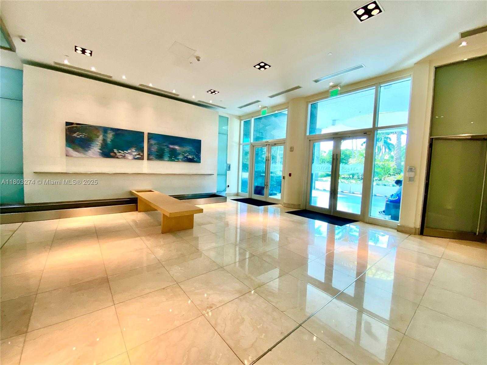 Small Image of 2101 Brickell Ave, Miami, FL 33129, USA Number 11