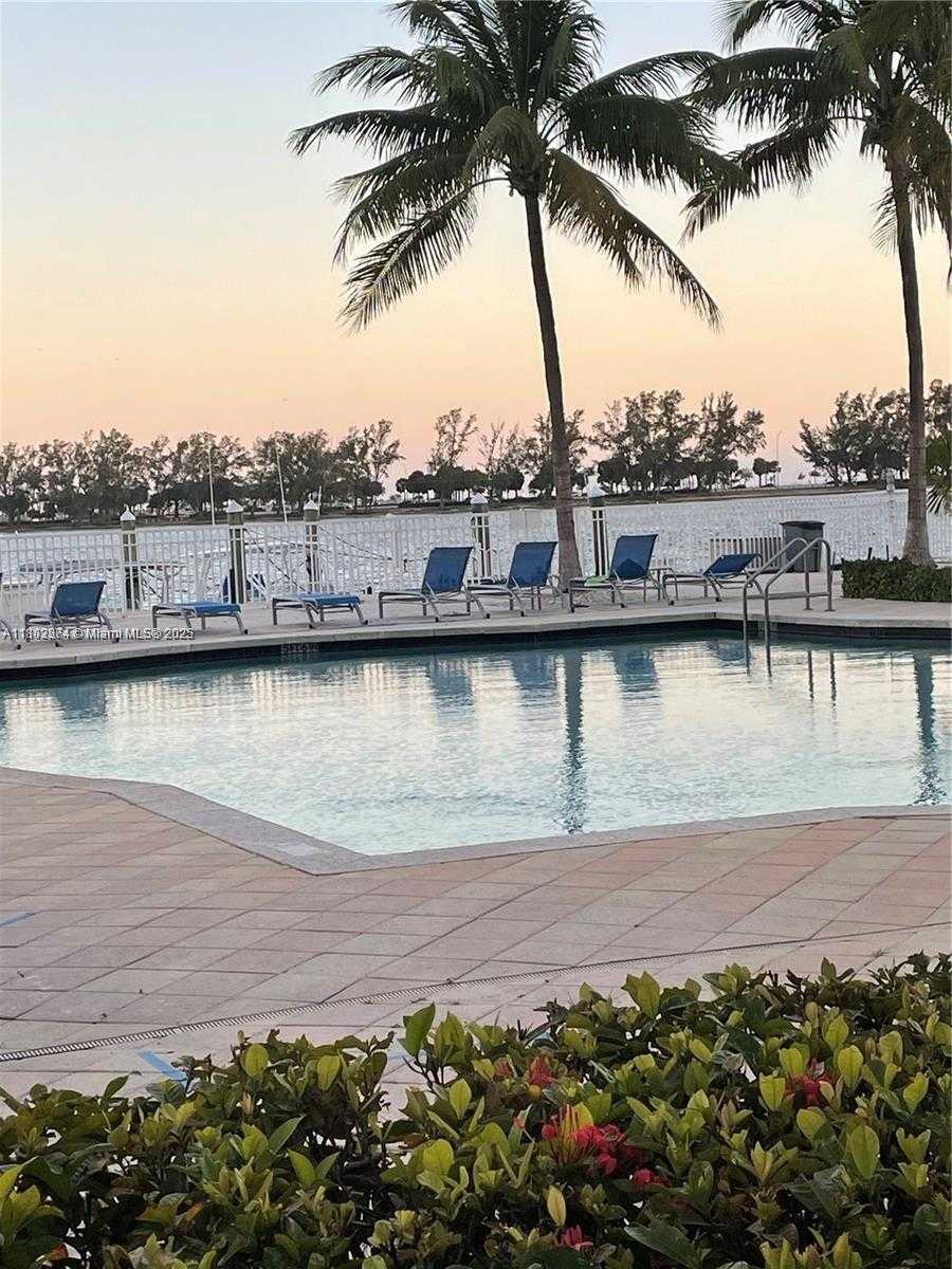 Small Image of 2101 Brickell Ave, Miami, FL 33129, USA Number 12
