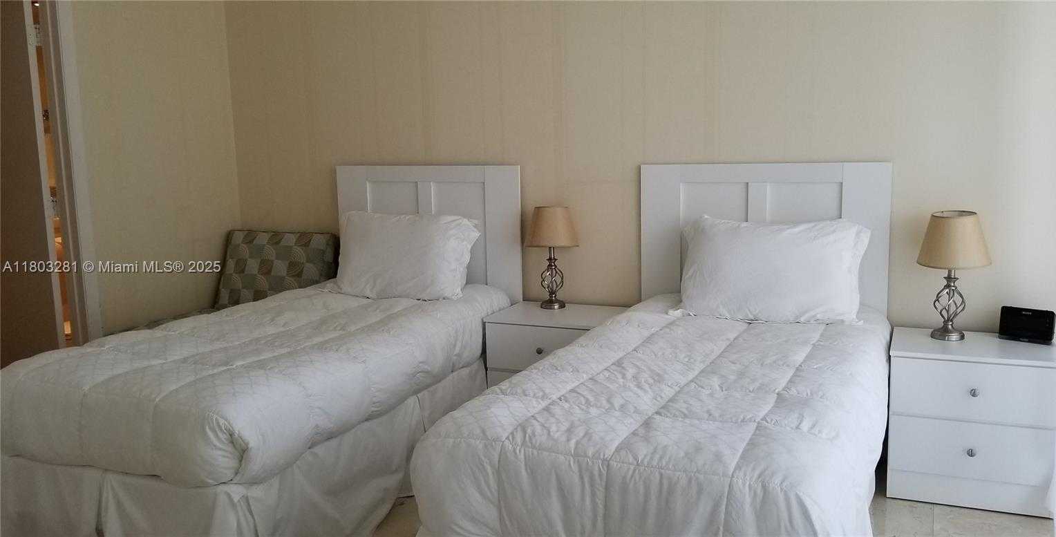 Small Image of 1830 SOUTH OCEAN DR #2306, Hallandale Beach Number 11